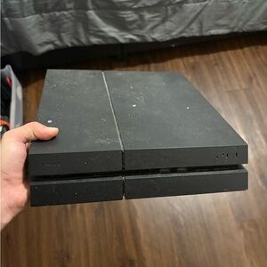 Selling PS4 used